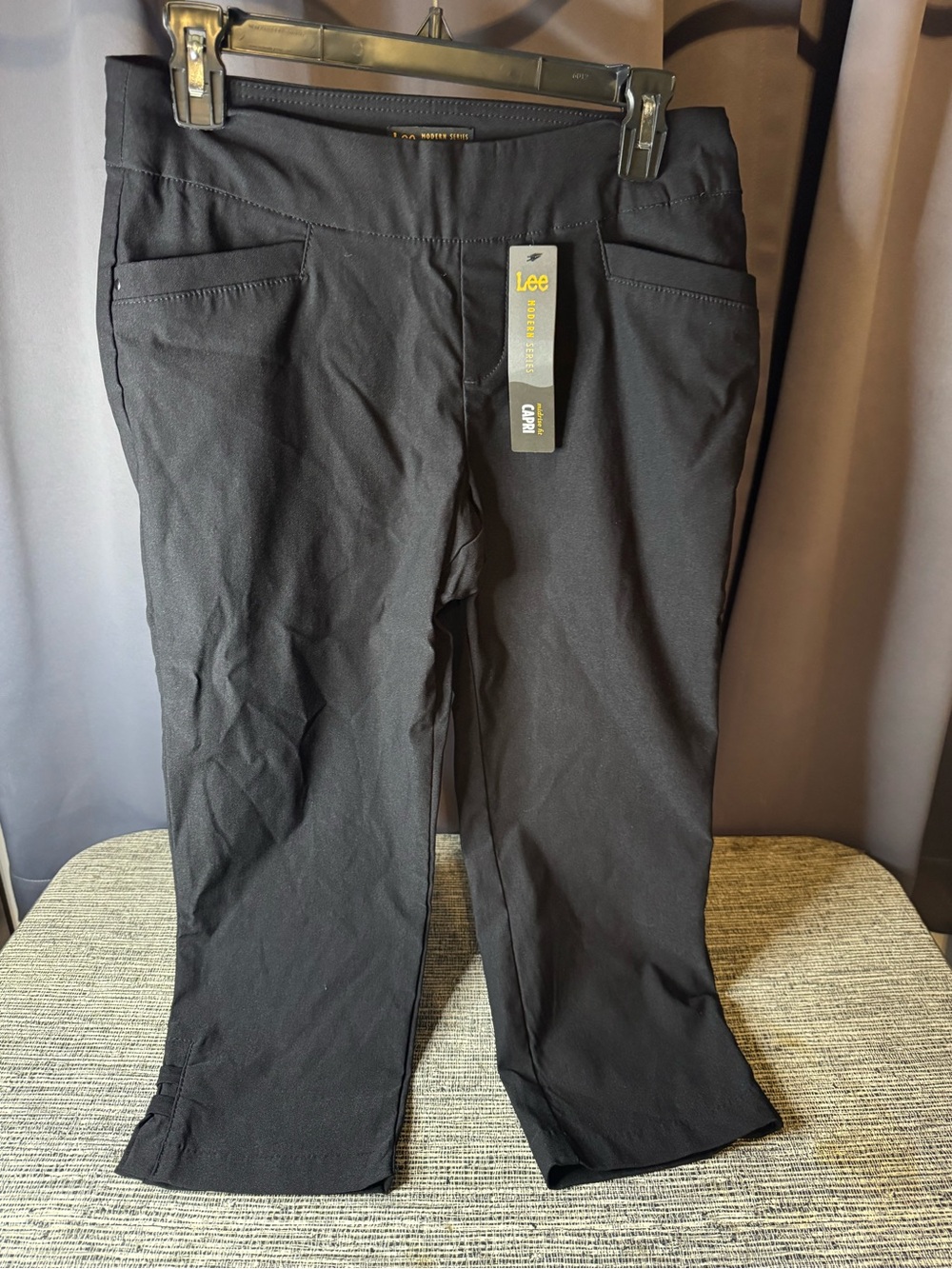 Lee Woman’s Black Stretch Pull-On Pants